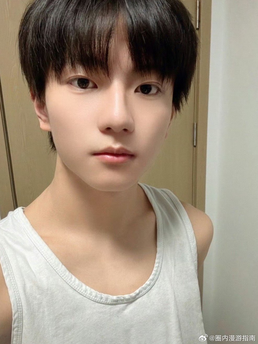 穆祉丞想卸妆录综艺穆祉丞一门心思想卸妆录综艺，这颜值是真的扛打啊 