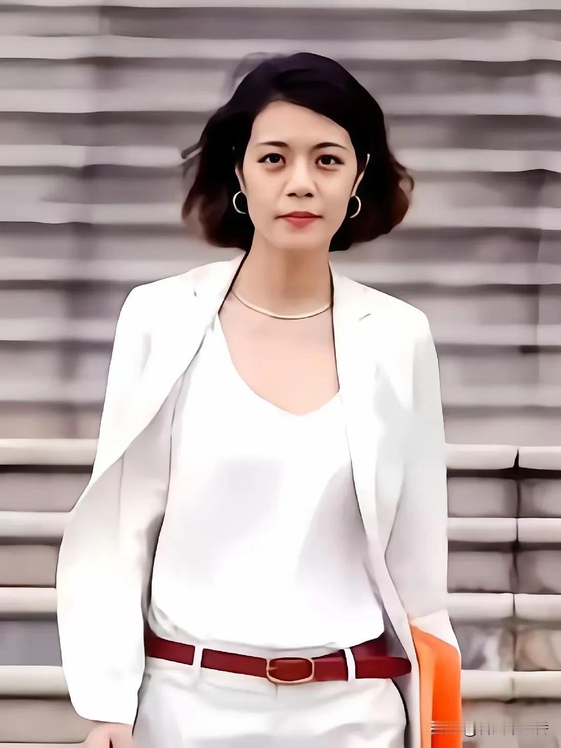 陈果教授这话太实在了！“能拉屎的就是好屁股，能走路的就是好腿”，一下就把焦虑给怼