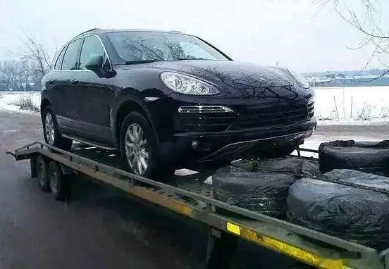 听说俄罗斯大量保时捷、奔驰、奥迪，甚至大众都被远程锁死了，这些车都是2013年以