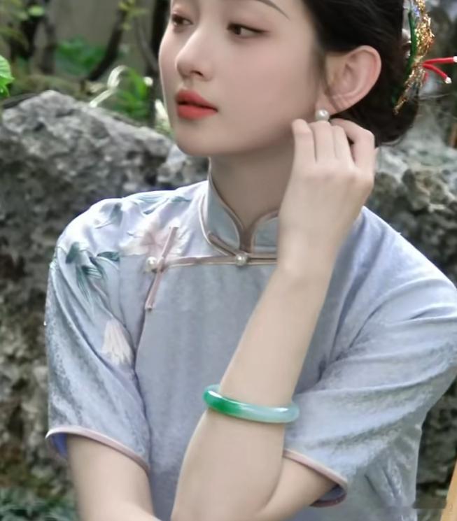 洋洋高锐*待嫁姑娘、吗◎总想……靠近她近……一点再近一点◎斜阳……就要落下小河半