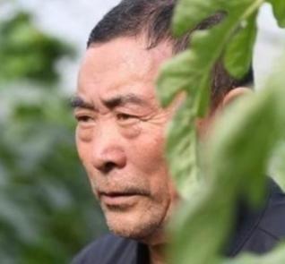 一位没上过大学，连高中都没毕业的黑龙江农民，拒绝300万美元的挖角，攻克了让美国