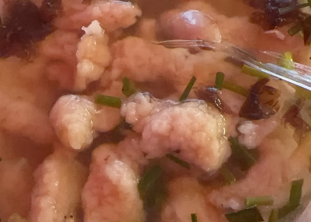 六点半下班：感觉天还亮，冲回家还能吃口热乎饭，甚至能瘫沙发上刷一小时手机，觉得今