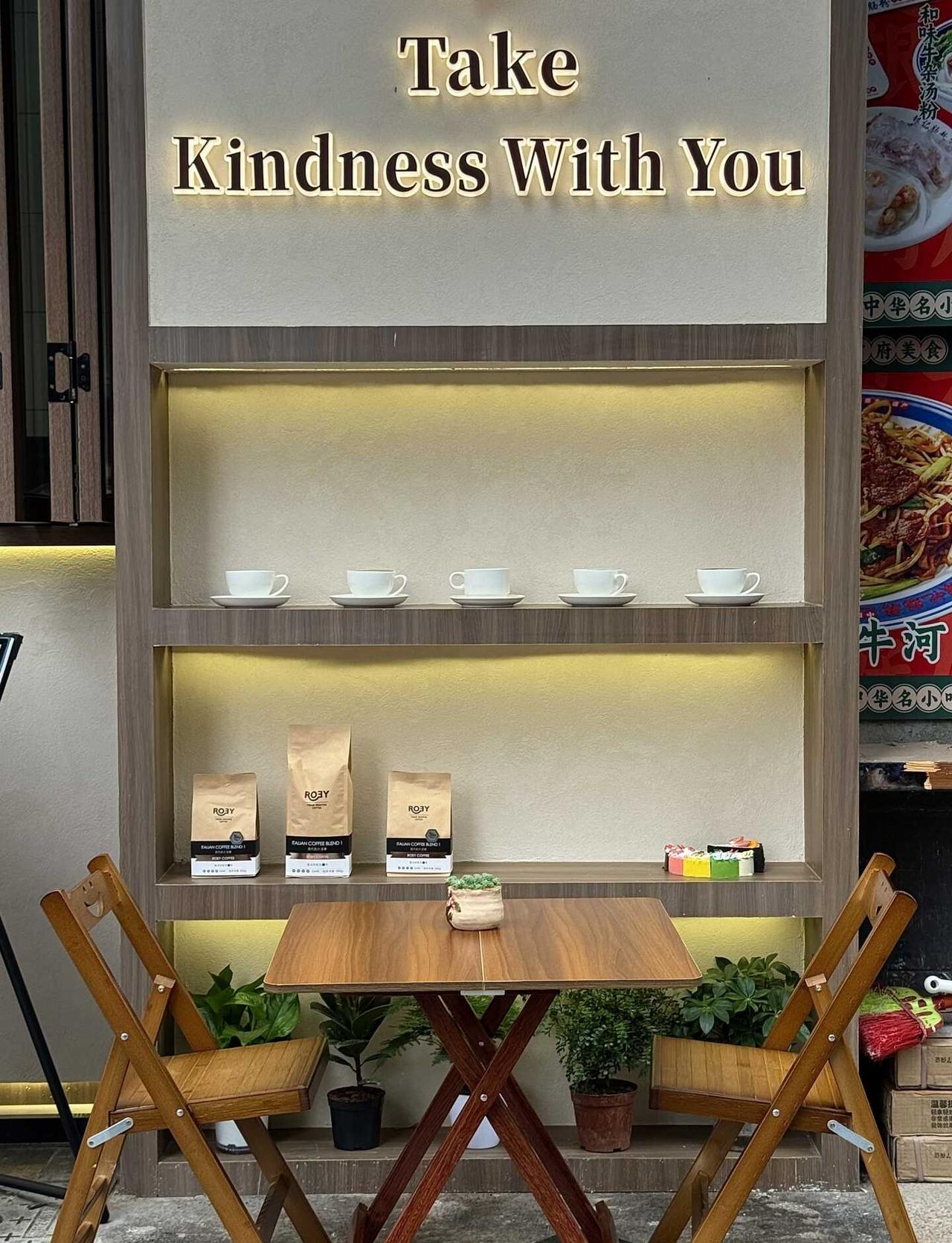 江南西新的！！能惬意坐一下午☕️
在江南西挖到一家宝藏咖啡店☕️
原木风布景、打