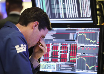 【美股盘中因“假新闻”经历剧烈波动，三大股指收盘涨跌不一】当地时间4月7日，因特