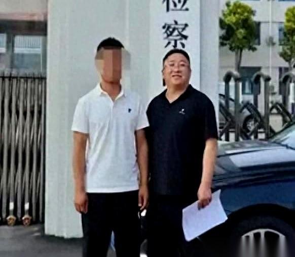 就因为老婆一句话，人进去了285天。
出来一看，房子没了，还背了一屁股债。
这事