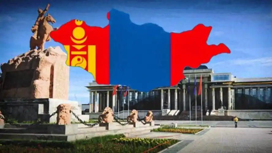 太绝了！前脚刚跟咱们演习完，后脚就跑去跟美日北约眉来眼去。就在这几天，蒙古国在外