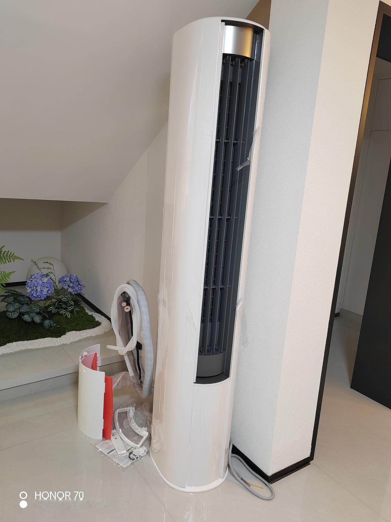 已经入手一台小米空调了，先用一个冬天看看效果，好的话，明年618再买两台[呲牙]