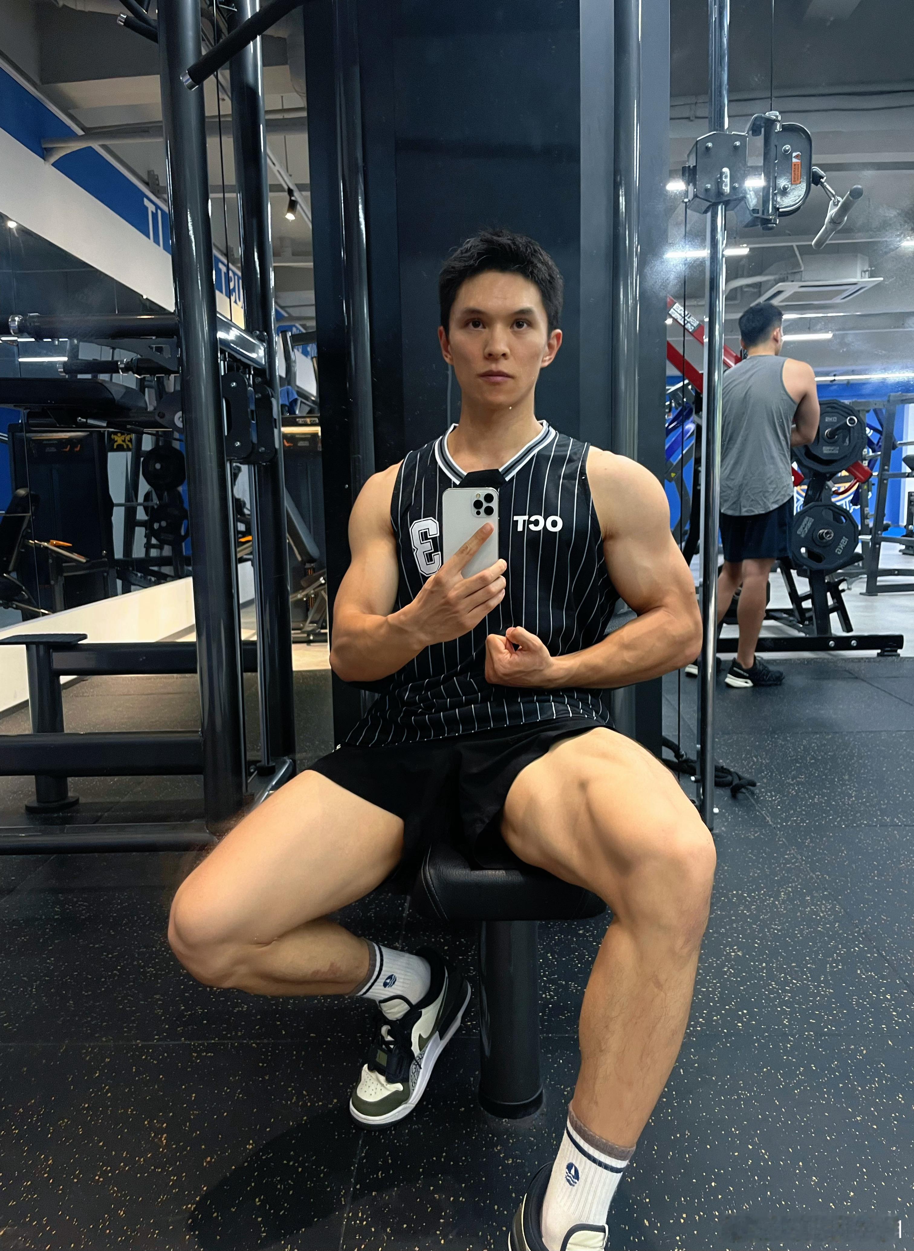 求好的拍照姿势，本人听劝健身日常碎片plog 深圳