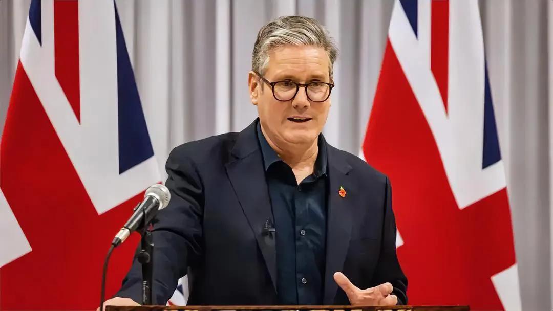 英国首相斯塔默宣布废除了英格兰国家“令一代英国人最骄傲的免费医疗体系”，因为国家