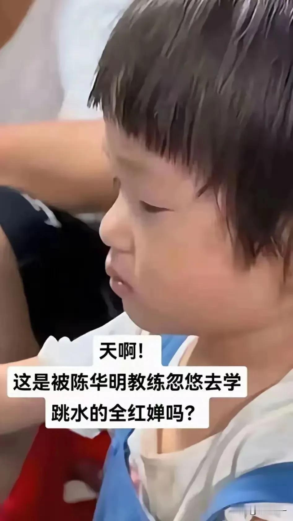 这天气一旦转冷，洗头竟成了一项“高风险活动”，稍有不慎，感冒大军便要趁机而入了。