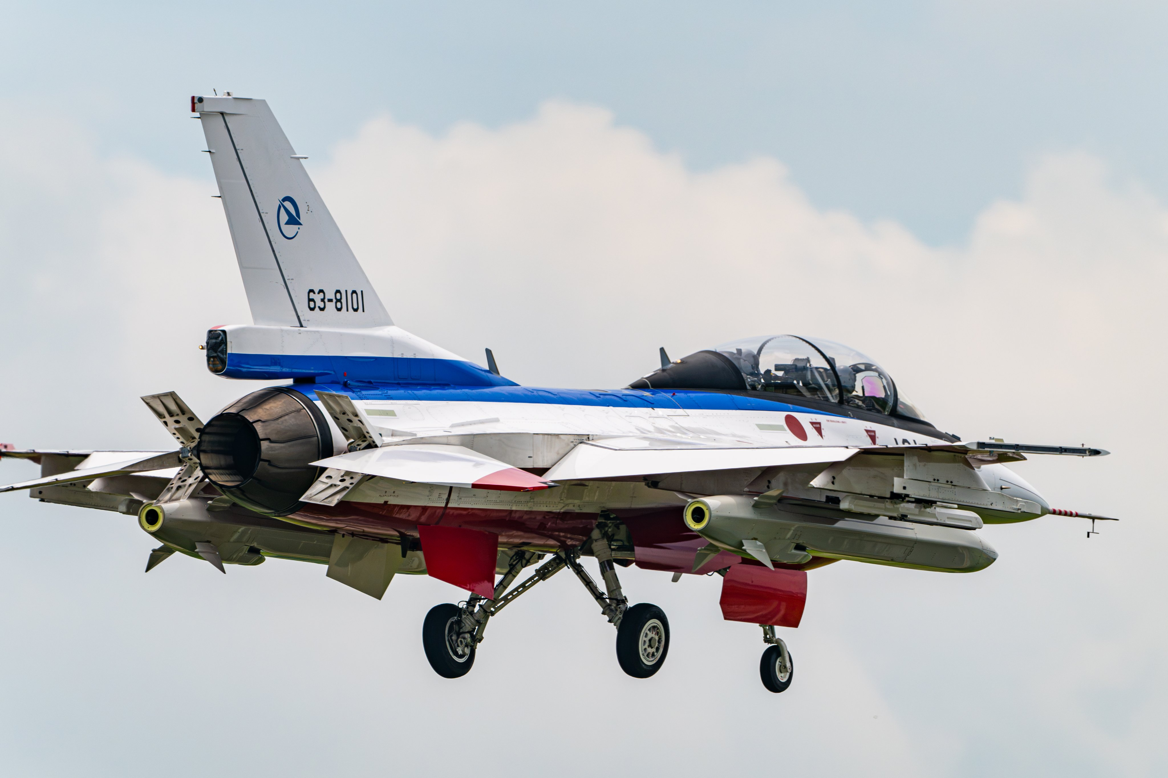 每天认识一件兵器   日本航空自卫队已使用 F-2 战斗机，开展改进型 12 式