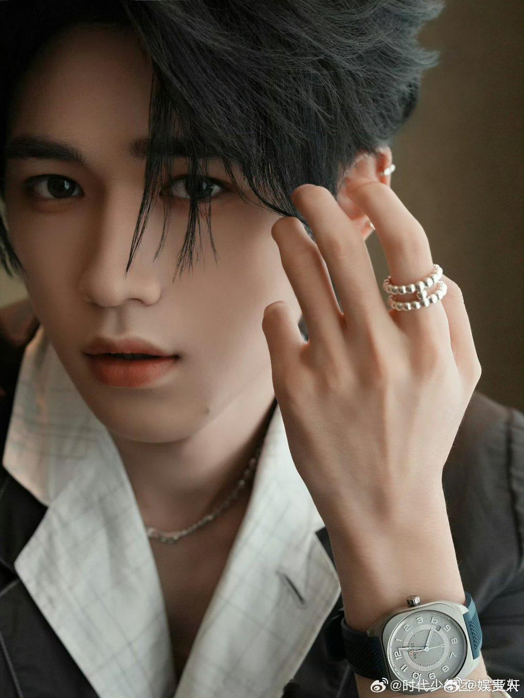 宋亚轩音乐有无数可能宋亚轩希望大家喜欢这版的伤不起 音乐有无数可能，真的是很颠覆
