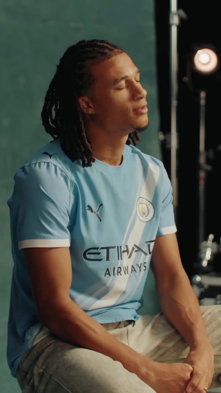 好喜欢这个视频的色调🥺克咪眼睛也亮亮的 