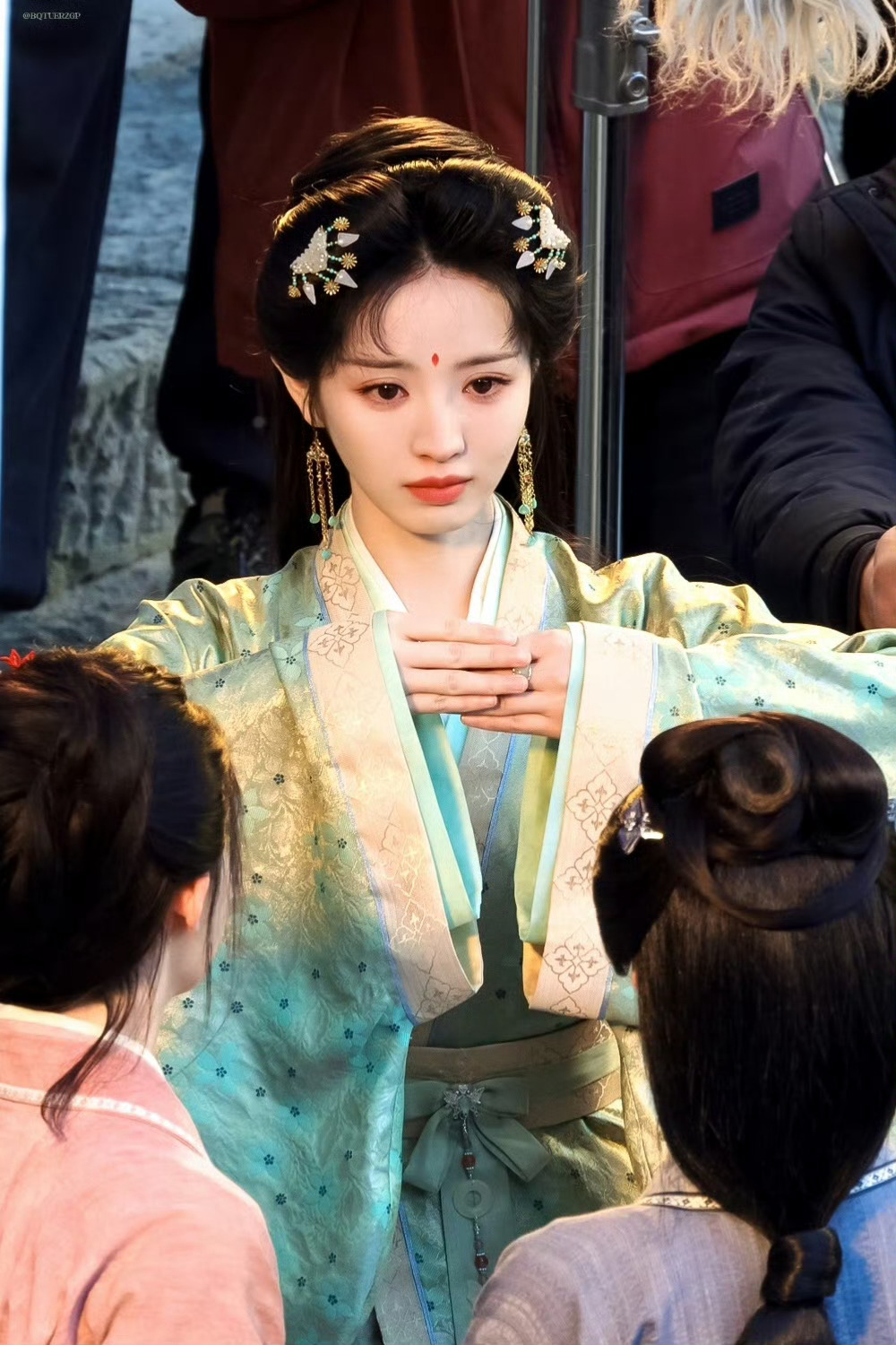 田曦薇嫁金钗哭戏好令人心疼的一滴泪💧田曦薇魏娆一滴泪