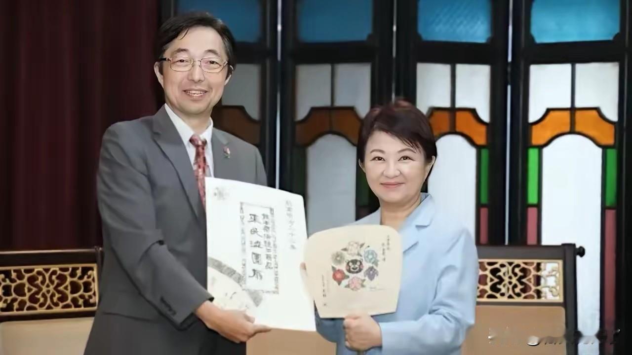 卢秀燕这次要栽了，全因为自己的好大喜功，很大概率会葬送自己的政治前途。

日本熊