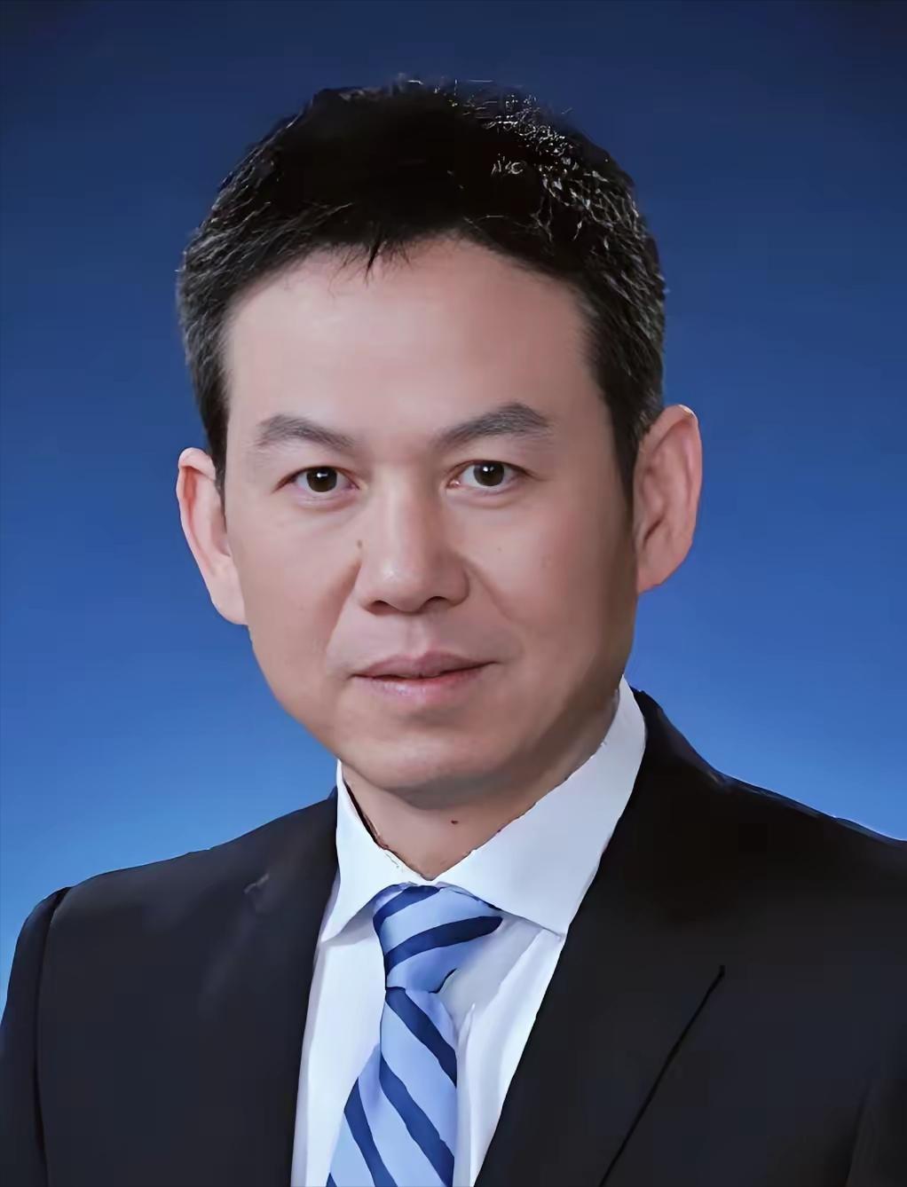 看到王行环被查的消息
心里真是五味杂陈

原本在抗疫一线有着辉煌表现、被不少人视