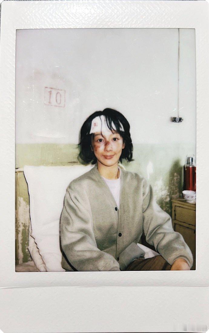 杨紫从未否认自己是光头强最强联动出现了！杨紫《生命树》造型被指神似“光头强”，从