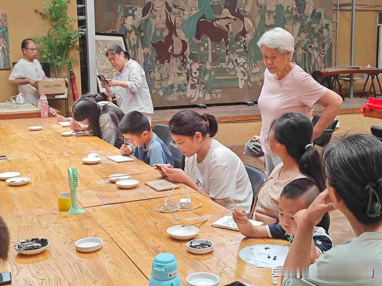 万柏林区迎泽北社区：七彩夏日课堂 点亮少年缤纷暑期

这个暑假，万柏林区千峰街道
