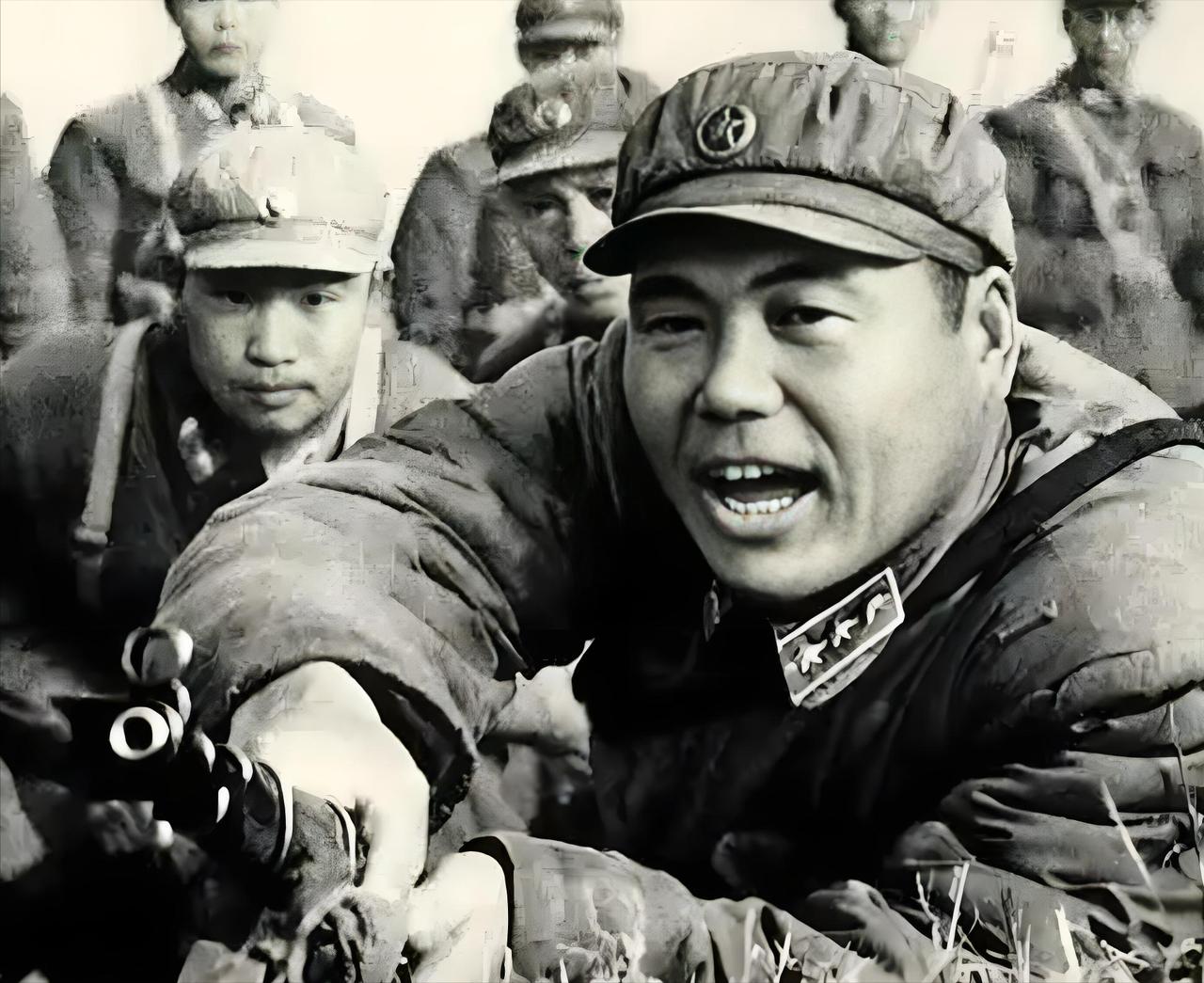 1985年，一个骑自行车的老头被卡车撞死在路边。路人翻遍他全身，没找到一分钱、一