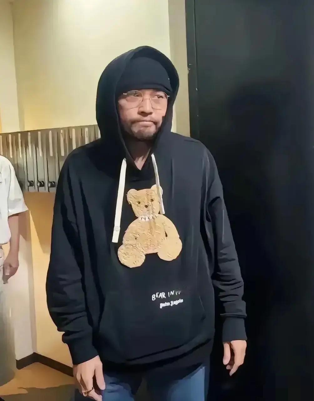 杰伦哥的造型好独特