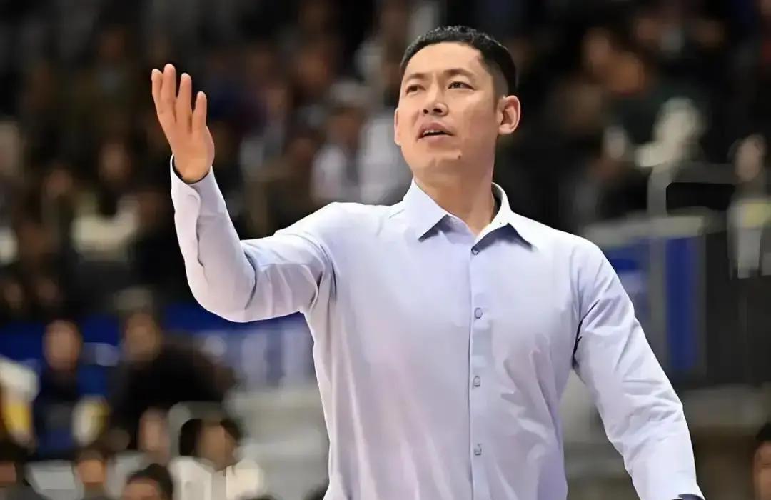 下课倒计时72小时！
 
张庆鹏刚赢四川，北控高层连夜开会。新外援桑普森24+1