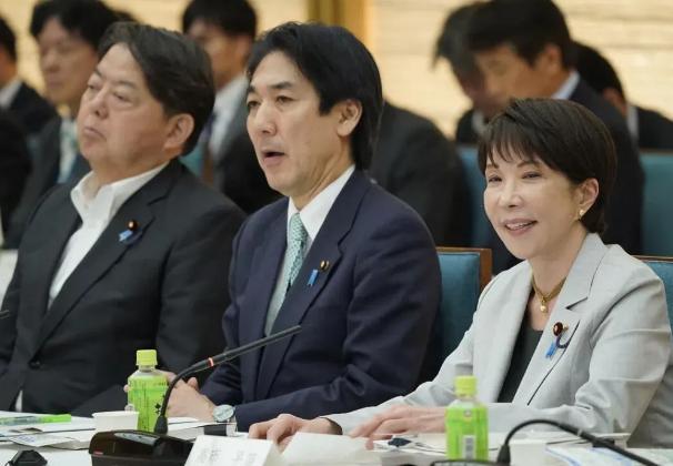日本选择7月31日正式设立国家情报局，既是挑衅又是诅咒。

今年以来，日本做了几