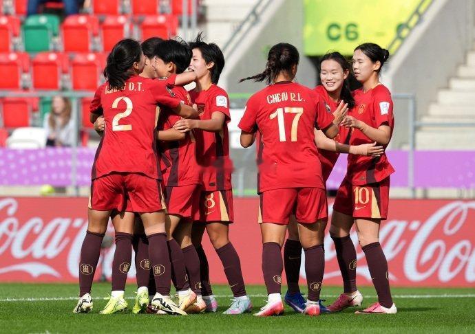 亚运会女足姑娘们首场告捷，拿下第一个对手中国香港队，继续高歌猛进！中国女足5比1
