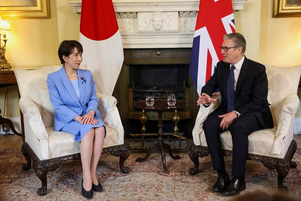 在下周G7峰会前夕，英国首相斯塔默在唐宁街会见日本首相高市早苗，双方随后就扩大投