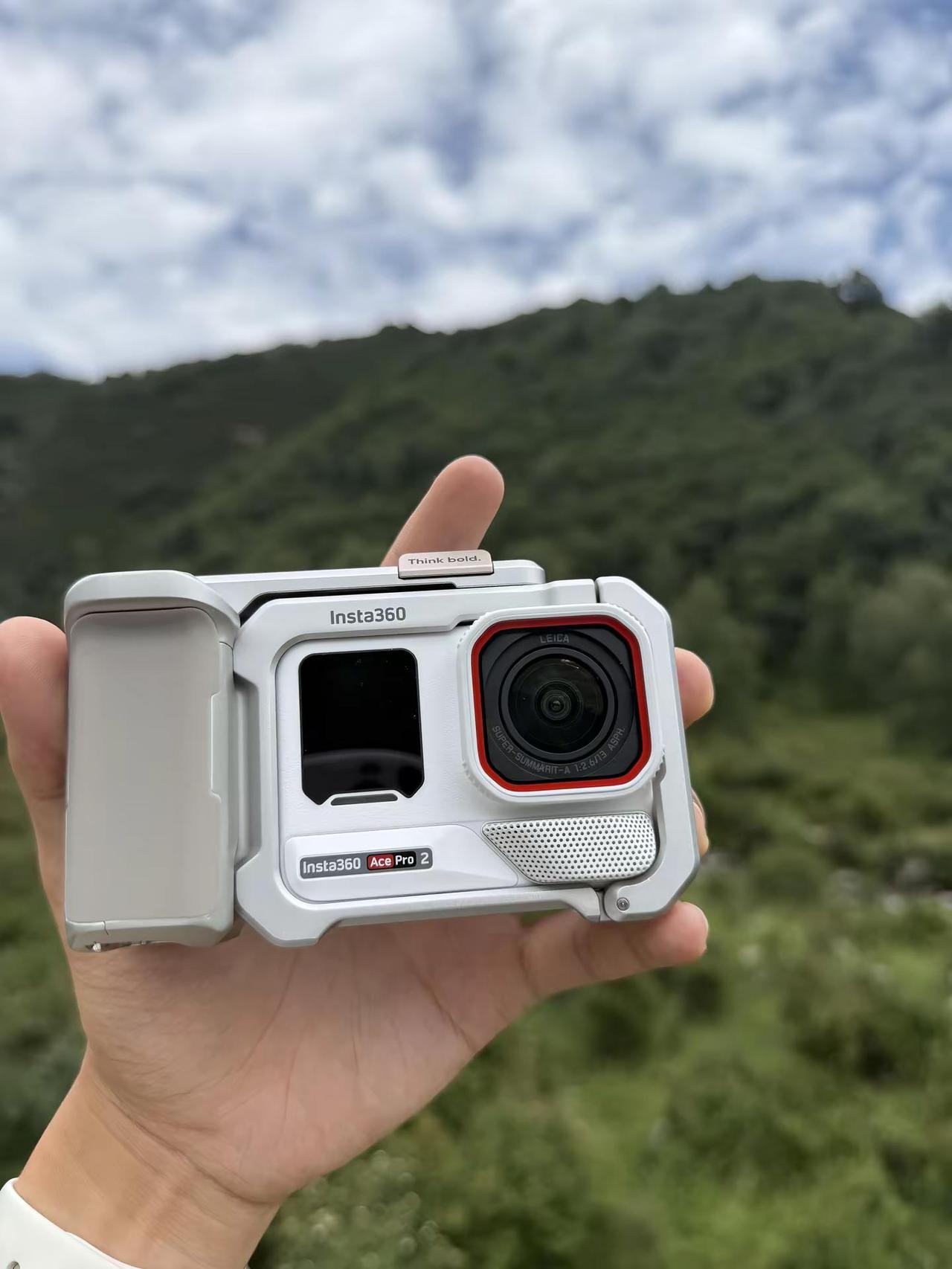 从此我的记忆不再模糊，而是4k120帧影石insta360 AcePro2