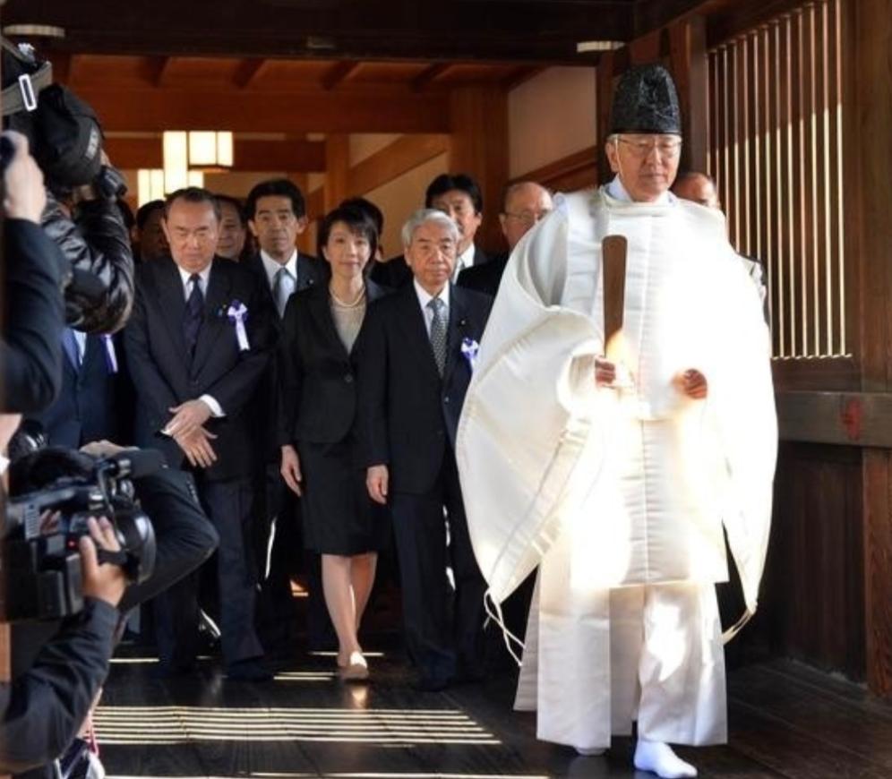 计划彻底落空！就在世界各国还在想高市早苗会不会参拜靖国神社的时候，却不想靖国神社