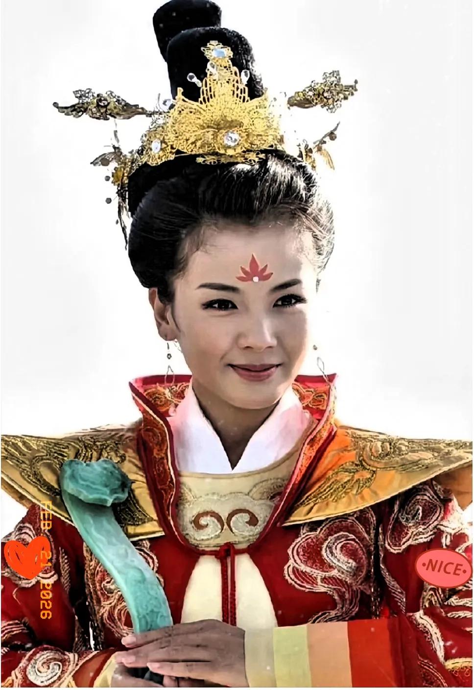 明眼人都能看出来，
刘涛能演妈祖，
靠的不只是演技，
更是天时地利人和都占齐了。