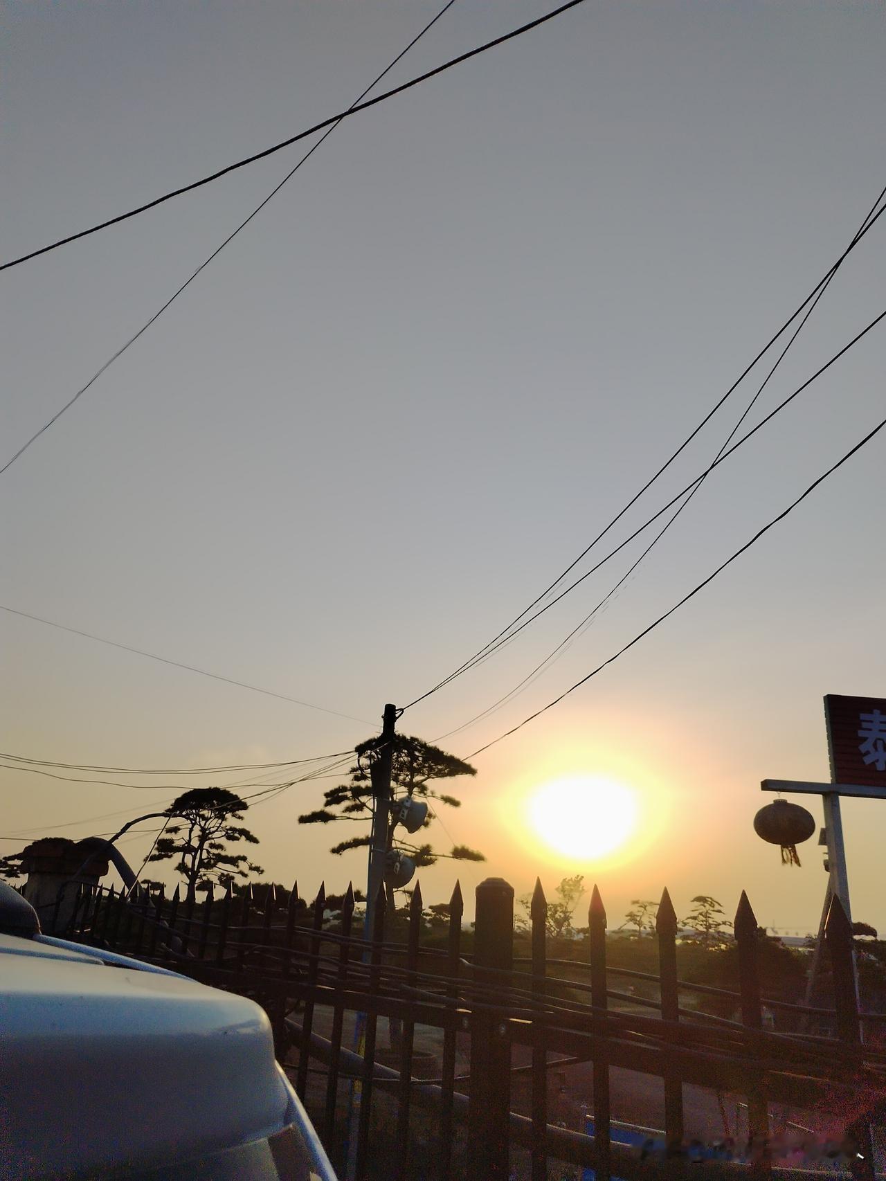 发张你手机里最美的夕阳照可以吗