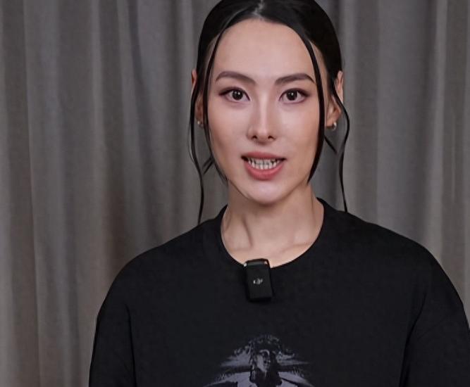恭喜梁洛施找到了自己的真爱！
 
愿她和孩子们以后的日子更加幸福美满，也祝福她和