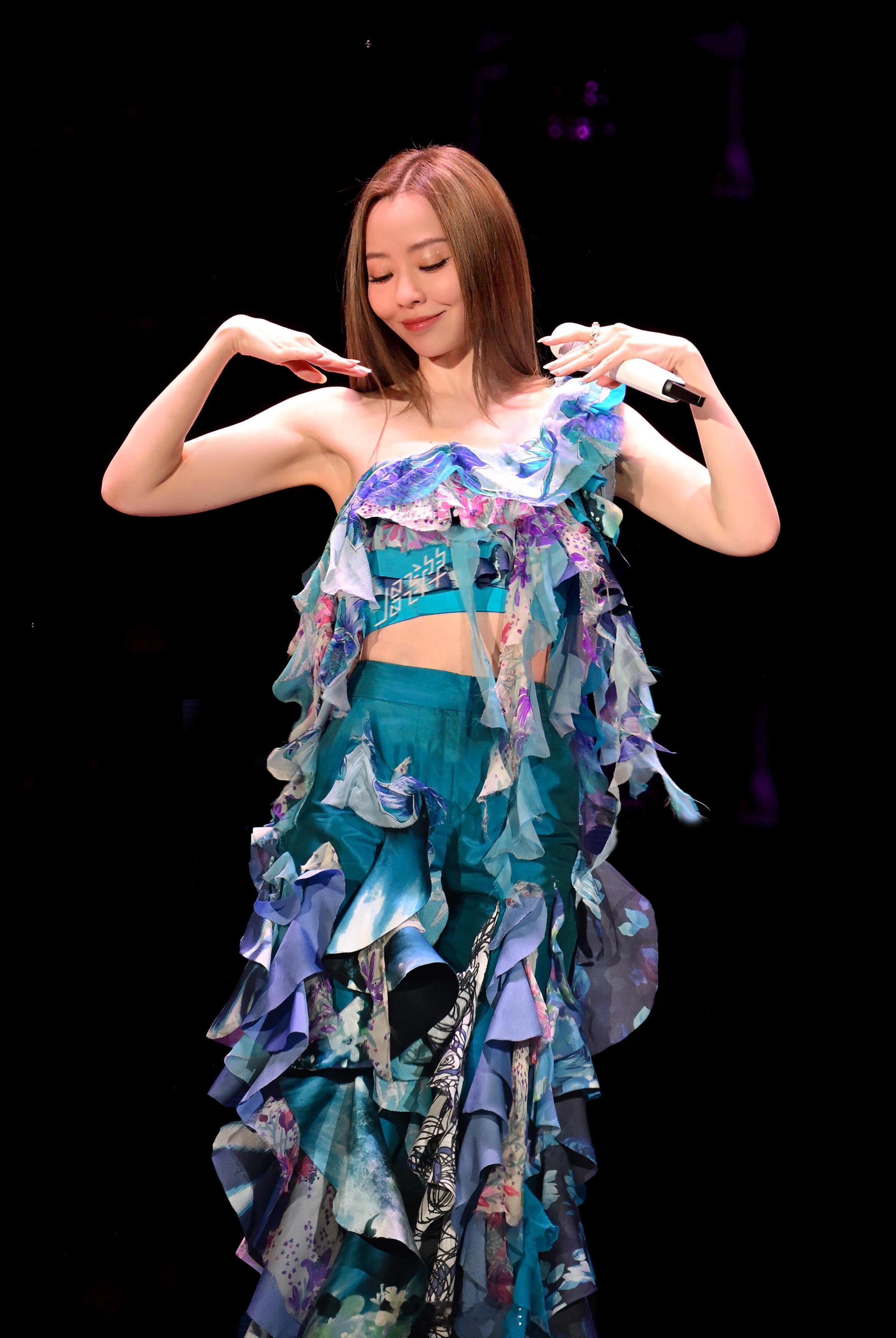 张靓颖追巡回演唱家深圳站 ​​​