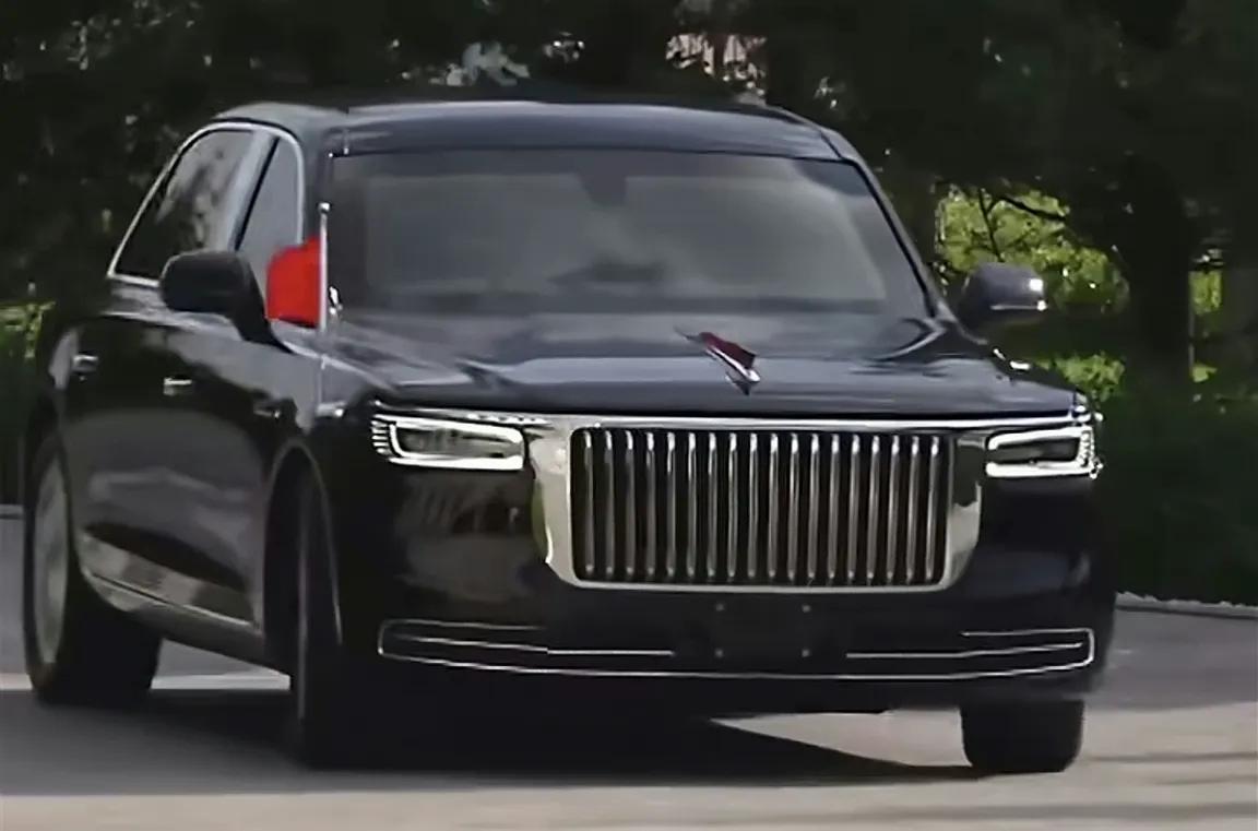 这辆红旗具体是什么型号？
