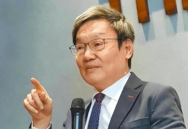 马英九时期的首席智囊苏起放出重磅判断：台湾已经失去谈判统一的筹码，当初能讨价还价