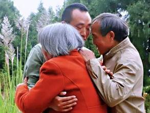 父母年迈，你觉得他们最需要什么父母年迈真正需要的，不是24小时监控式的陪伴，而是