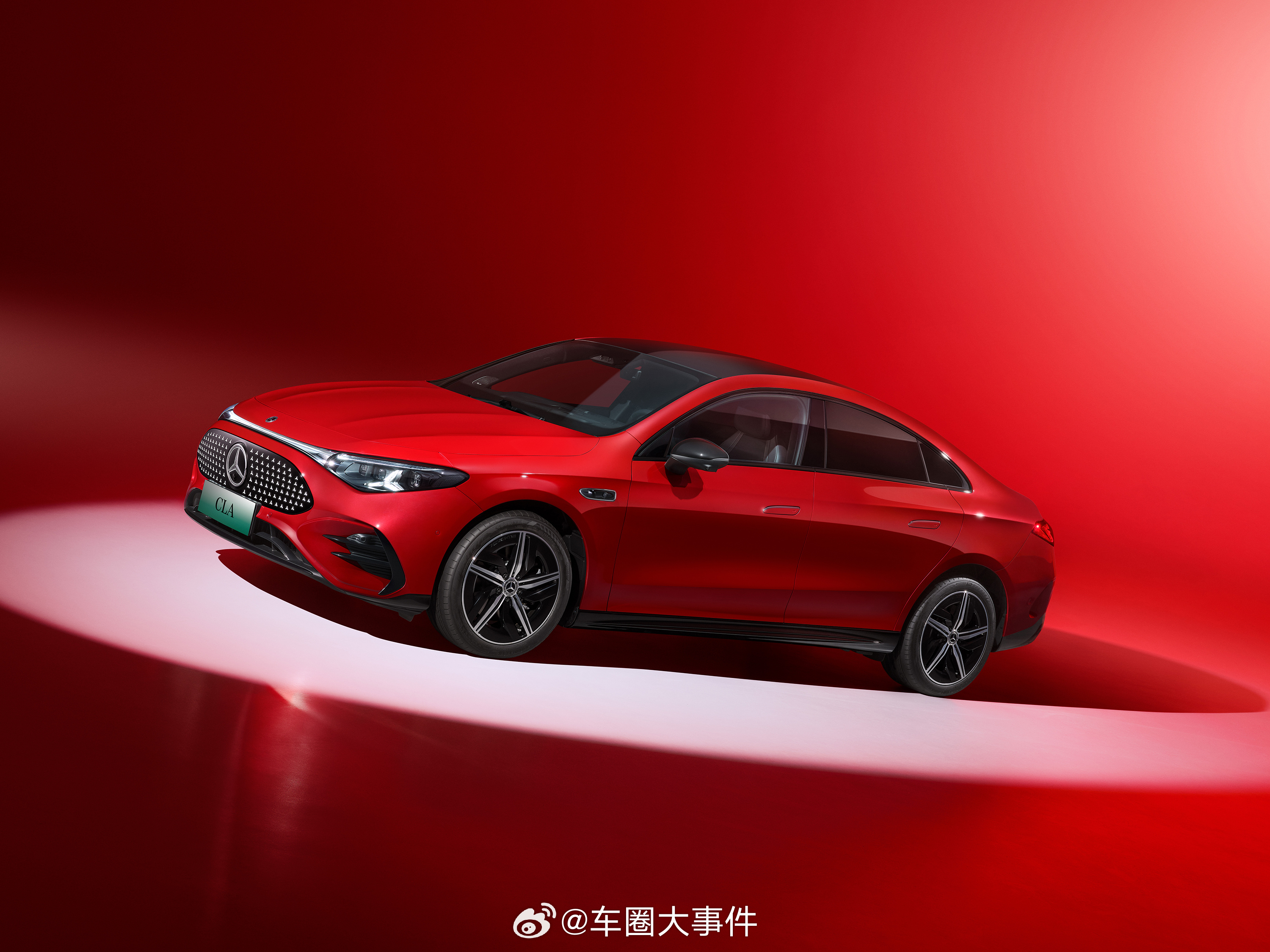 来广州车展，就看奔驰三款重磅车型。梅赛德斯-AMG GT XX概念车代表性能的极