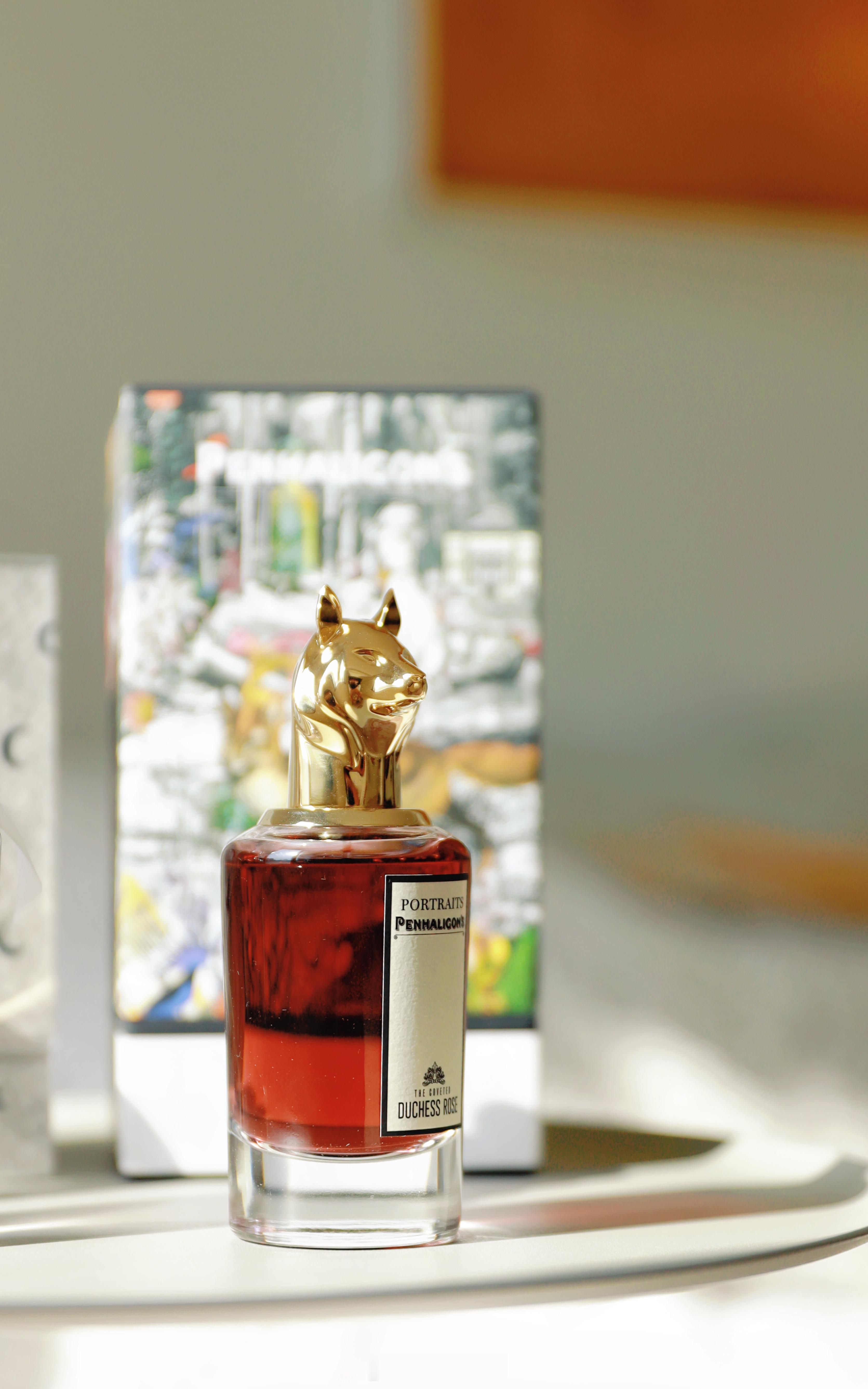 最近是真正的礼物季哇今天拆了两个给自己买的圣诞礼物和好朋友迟来的生日礼物，潘海利