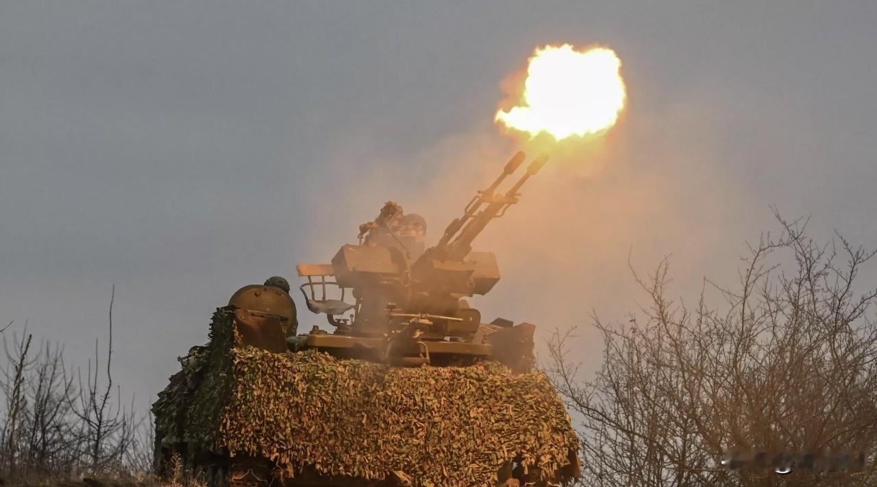据俄新社莫斯科1月10日消息，俄罗斯国防部通报称，俄军防空部队于夜间在俄罗斯境内