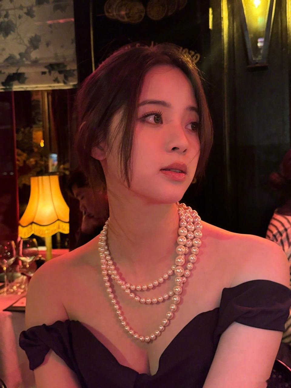 欧阳娜娜[心][心]娜娜的盯 你受得了吗 ​​​
