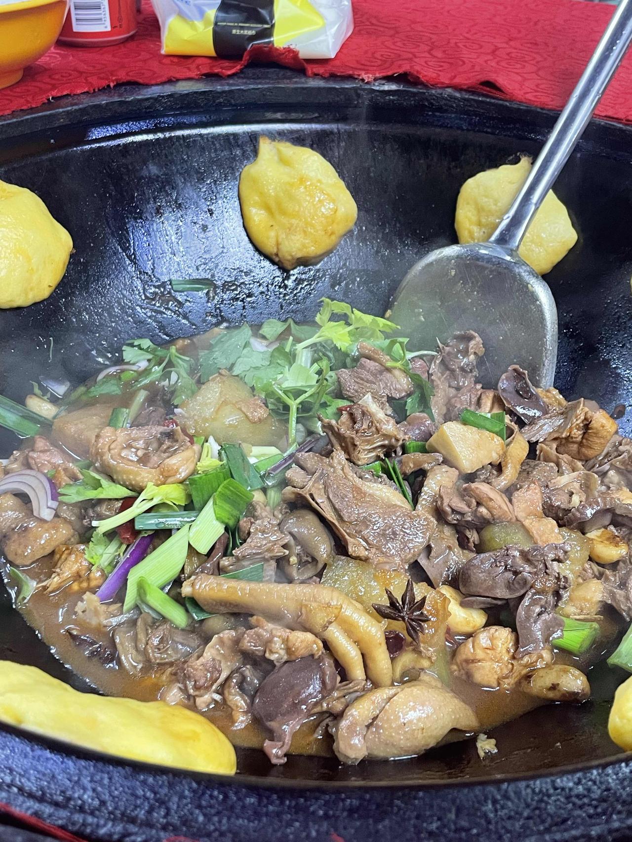 真的被这位婆婆格局狠狠戳中！儿媳说过年不回家要去旅游，二话不说全力支持，这才是当