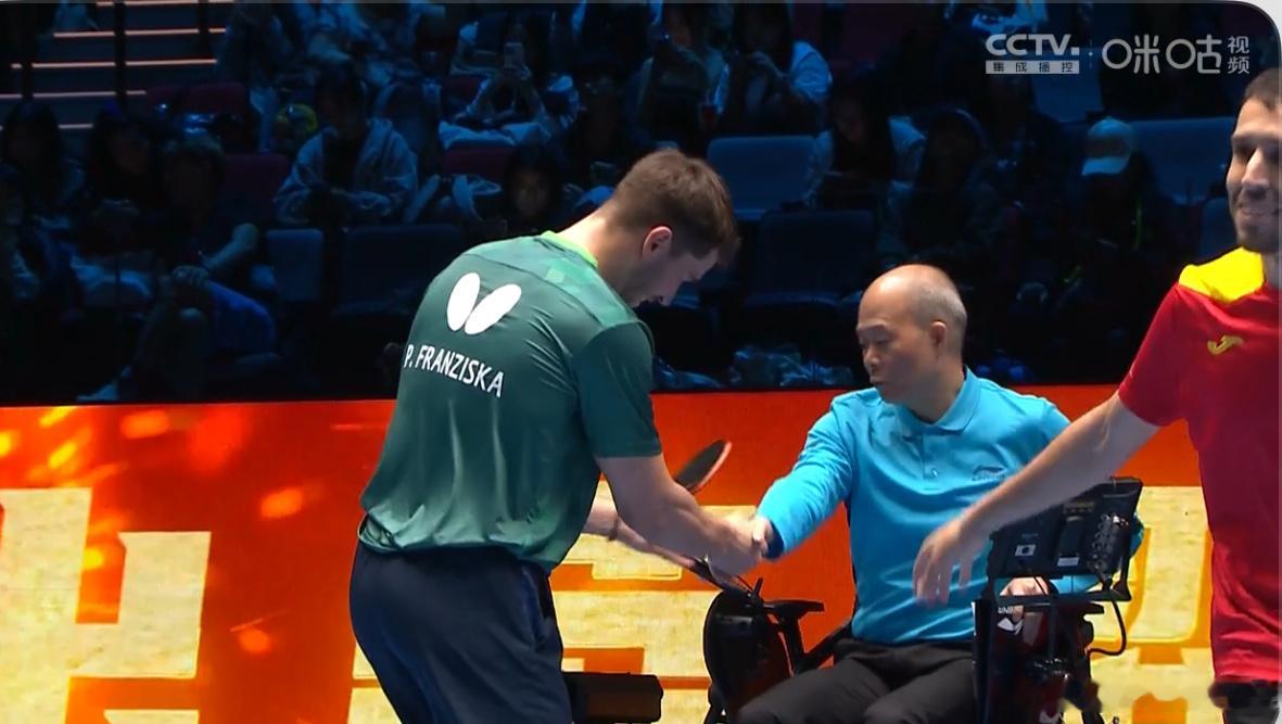 2025澳门世界杯小组赛男子7组弗朗西斯卡2-2罗布勒斯（11-7 4-11 3