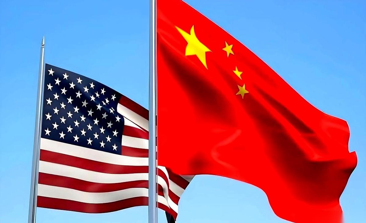 那个疯传的“奥巴马承认没搞定中国，是因为中国没掉进陷阱”，我查了，是假的。
但这