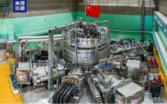 中国“人造太阳”一旦点亮，美国11艘航母舰队，将在24小时内，被激光武器“烧成废