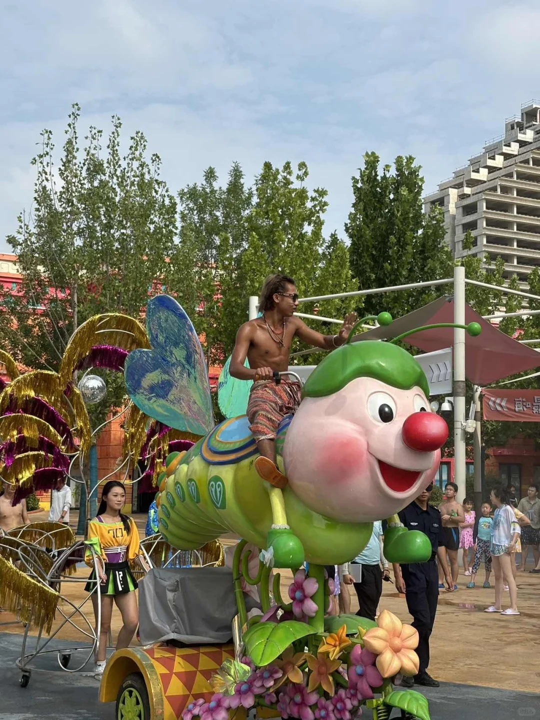 夏天的快乐是水上乐园给的🎐 这个暑假我彻底爱上了水上乐园～ 周六和妹...