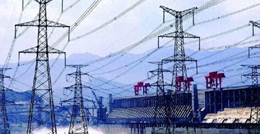中国±1100千伏特高压工程满负荷运行，输电损耗只有1.6%。
1.6%是什么概