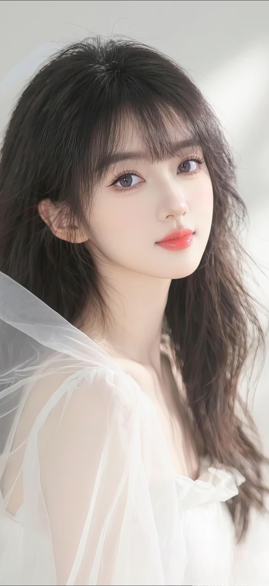 🍃🍃🍃
我们这一生，
会遇到很多人，
有的人可能会是你人生的贵人，
但最好