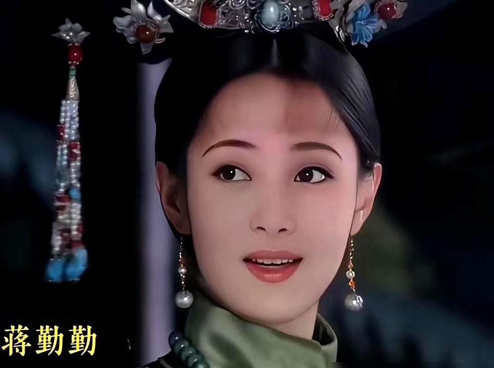 大佬深夜一个电话，就要塞女友演甄嬛。

郑晓龙导演硬是没跪！试完戏，直接说气质不