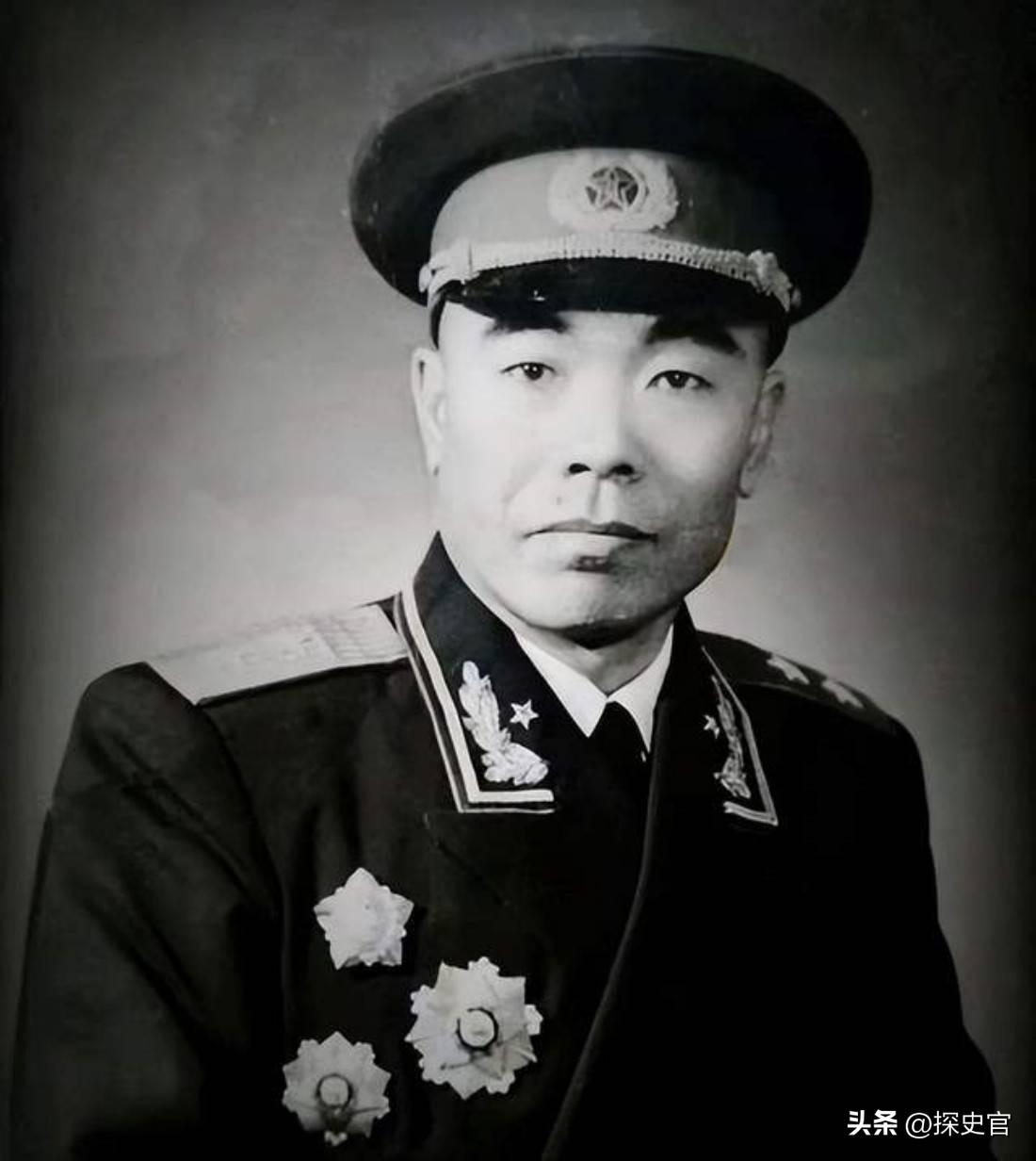 曾泽生起义后全家被抓，蒋介石下令处决，滇军同乡调重兵包围宪兵团强行劫狱。战场起义